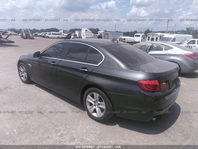 Photo 2 VIN: WBAXH5C50CDW11023 - BMW 5 