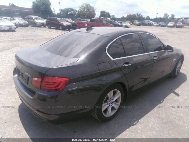 Photo 3 VIN: WBAXH5C50CDW11023 - BMW 5 