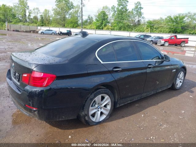 Photo 3 VIN: WBAXH5C51CDW06283 - BMW 528I 