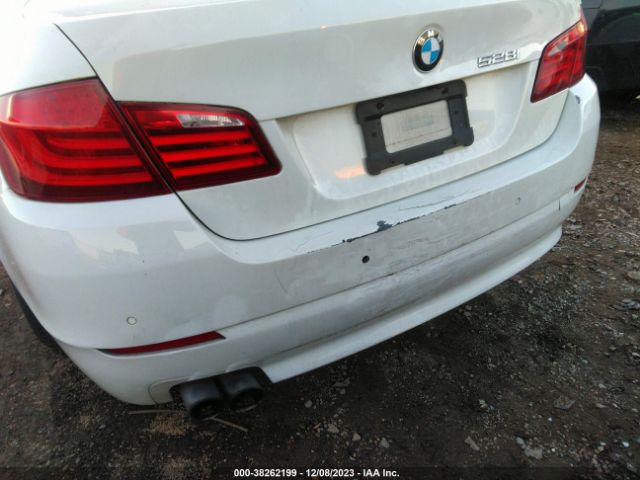 Photo 5 VIN: WBAXH5C51CDW07143 - BMW 528I 