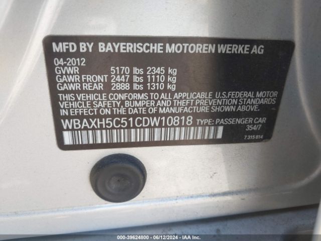 Photo 8 VIN: WBAXH5C51CDW10818 - BMW 528XI 