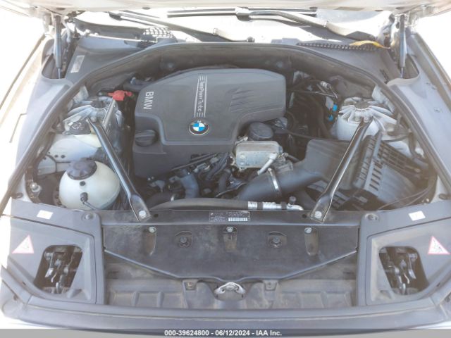 Photo 9 VIN: WBAXH5C51CDW10818 - BMW 528XI 