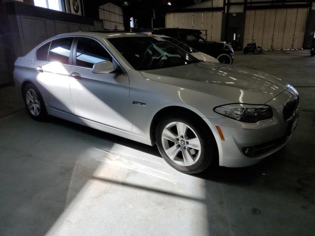 Photo 3 VIN: WBAXH5C51DD111423 - BMW 528 XI 