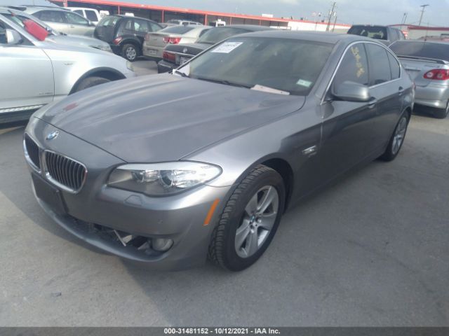 Photo 1 VIN: WBAXH5C52CDW06972 - BMW 5 