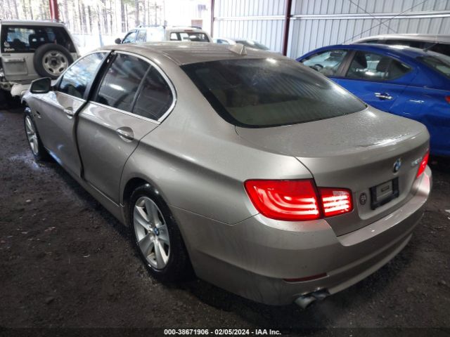 Photo 2 VIN: WBAXH5C52CDW07281 - BMW 528I 