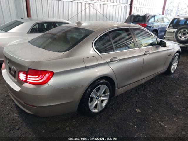 Photo 3 VIN: WBAXH5C52CDW07281 - BMW 528I 