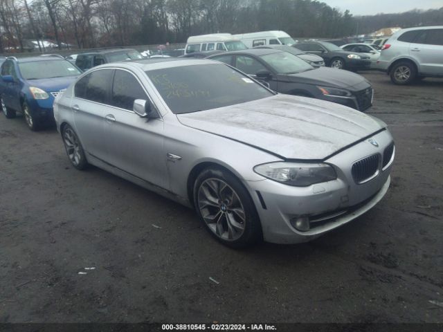 Photo 0 VIN: WBAXH5C52CDW11265 - BMW 528I 