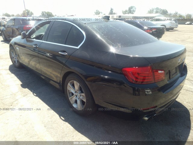 Photo 2 VIN: WBAXH5C53CDW03093 - BMW 5 