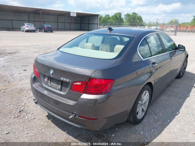 Photo 3 VIN: WBAXH5C53CDW05541 - BMW 528I 