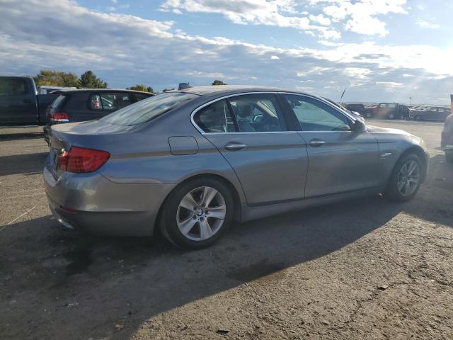 Photo 2 VIN: WBAXH5C54CDW03541 - BMW 528 XI 