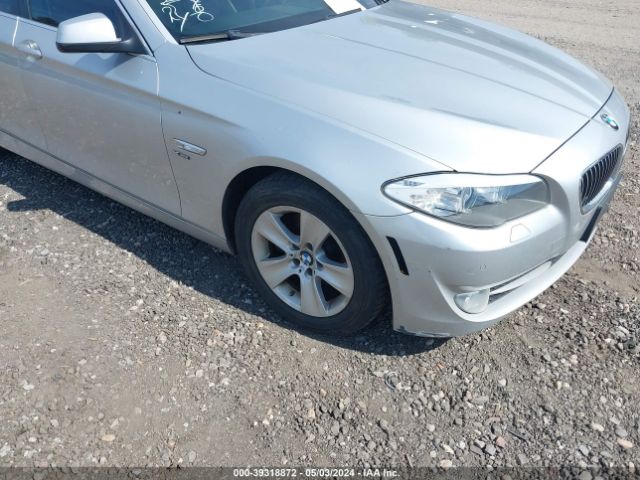 Photo 5 VIN: WBAXH5C54CDW11333 - BMW 528I 