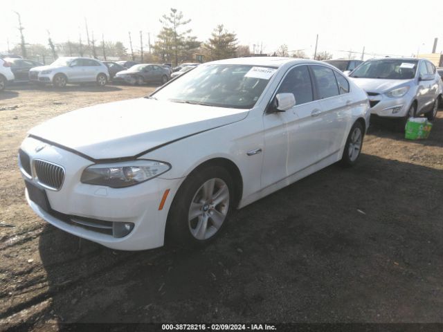 Photo 1 VIN: WBAXH5C54DDW13908 - BMW 528I 