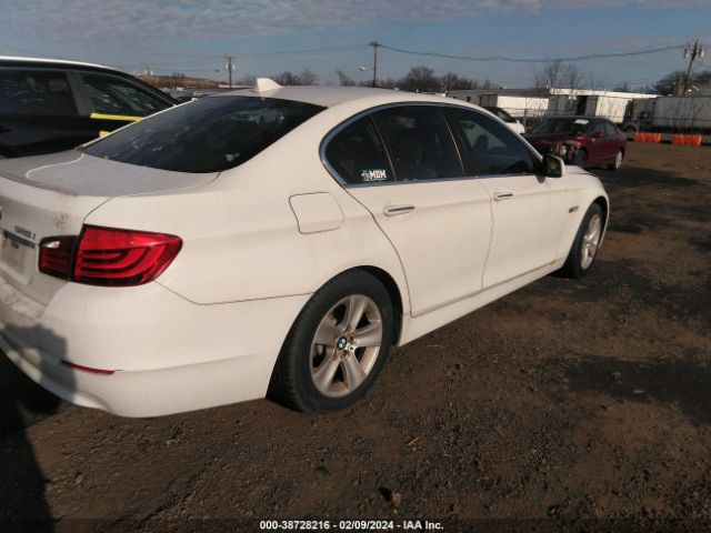 Photo 3 VIN: WBAXH5C54DDW13908 - BMW 528I 