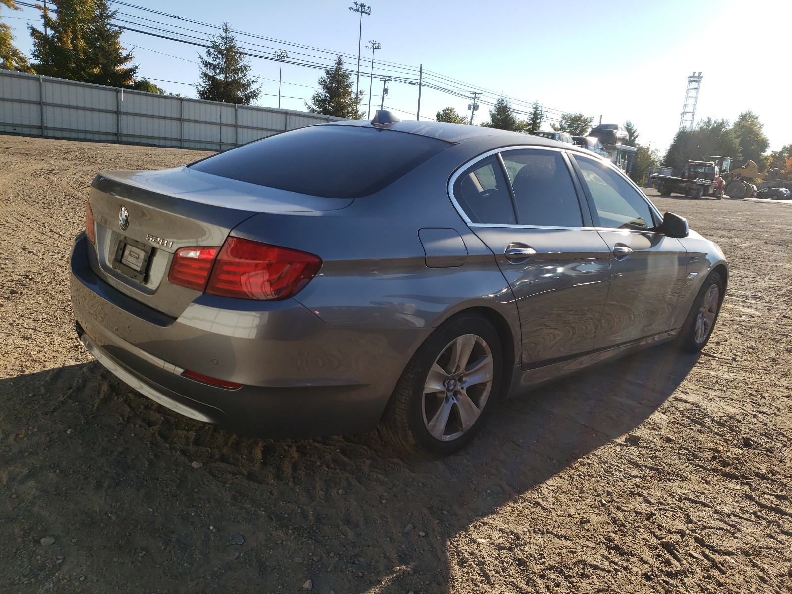 Photo 3 VIN: WBAXH5C55CDW02480 - BMW 528 XI 