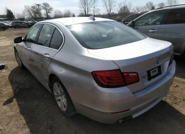 Photo 2 VIN: WBAXH5C55CDW04598 - BMW 5 SERIES 