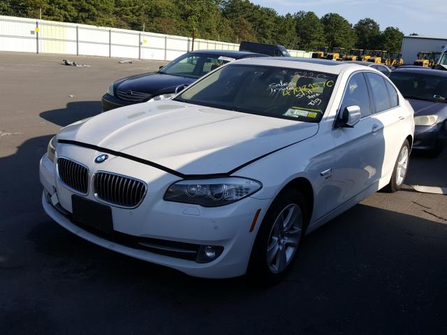 Photo 1 VIN: WBAXH5C55CDW04858 - BMW 528 