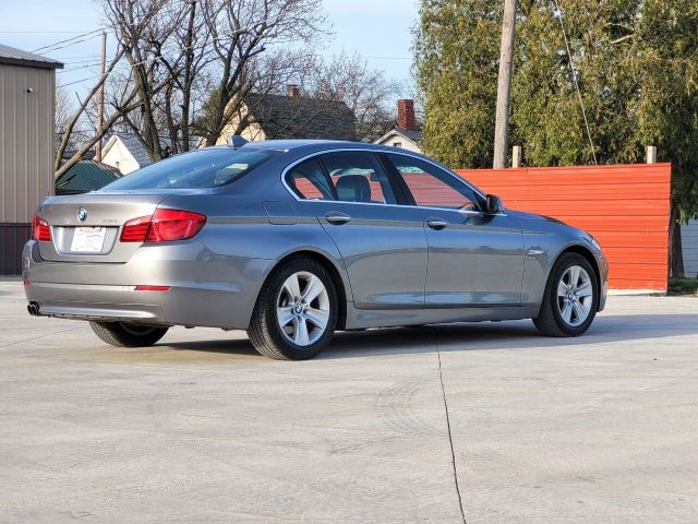 Photo 4 VIN: WBAXH5C55CDW06268 - BMW 5 SERIES 