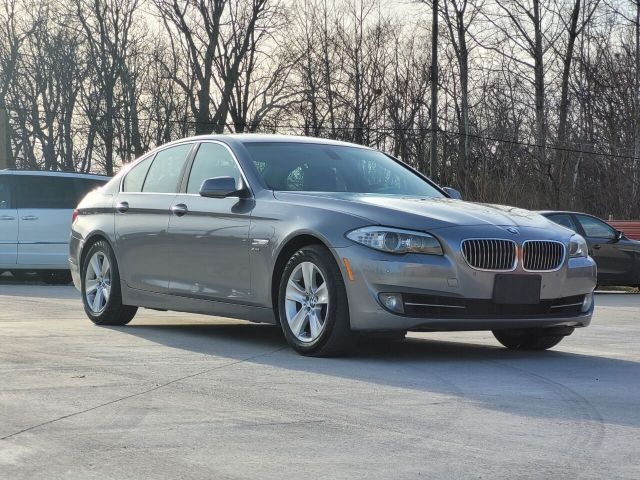 Photo 6 VIN: WBAXH5C55CDW06268 - BMW 5 SERIES 