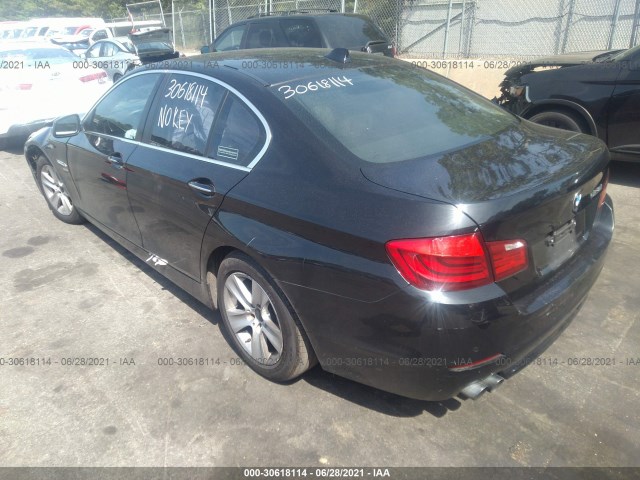 Photo 2 VIN: WBAXH5C55CDW09588 - BMW 5 