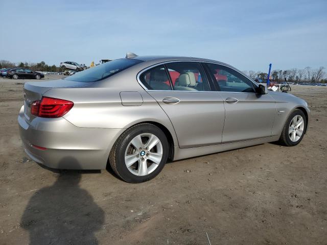 Photo 2 VIN: WBAXH5C55CDW10014 - BMW 5 SERIES 