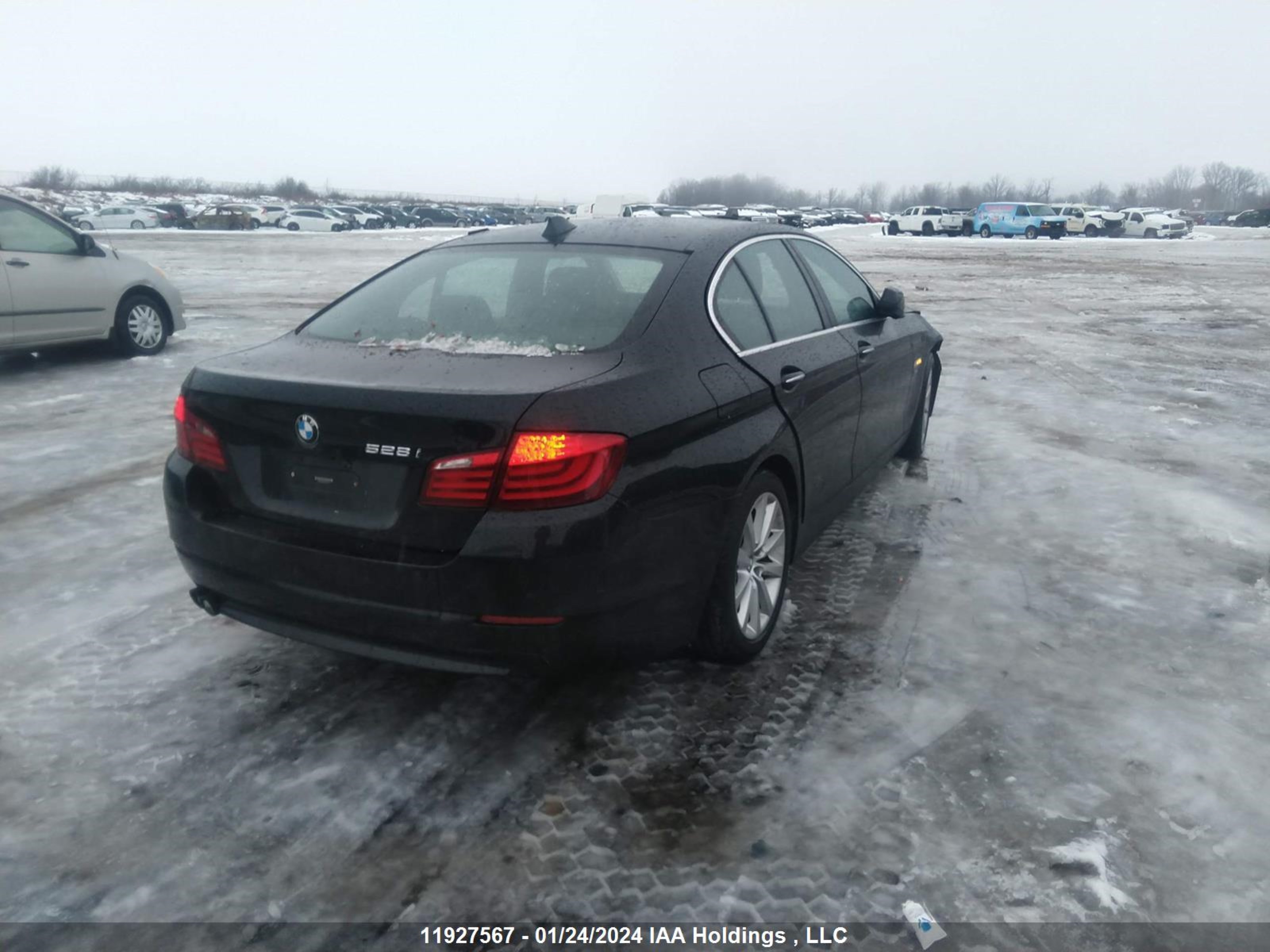 Photo 3 VIN: WBAXH5C55CDW11213 - BMW 5ER 