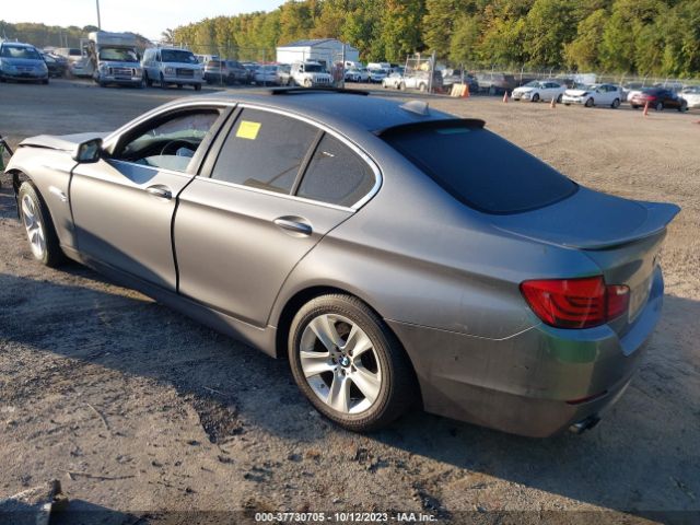 Photo 2 VIN: WBAXH5C55CDW11308 - BMW 528I 