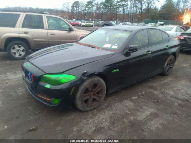 Photo 1 VIN: WBAXH5C55DD109495 - BMW 528I 