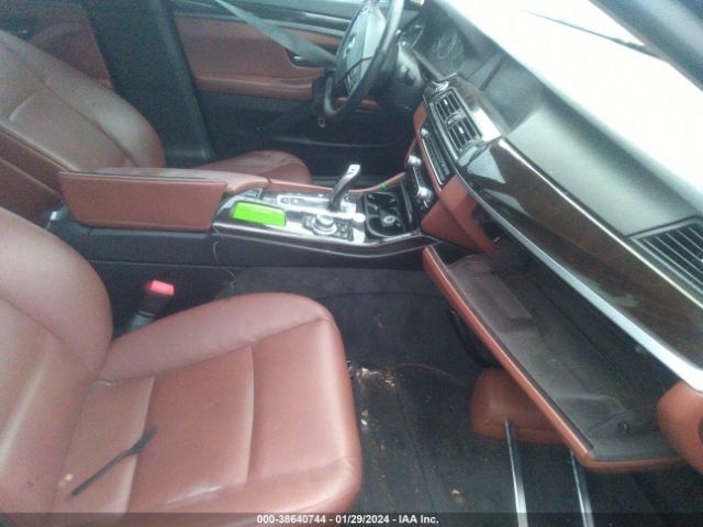 Photo 4 VIN: WBAXH5C55DD109495 - BMW 528I 