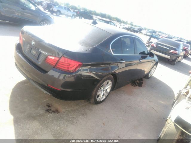 Photo 3 VIN: WBAXH5C55DDW12556 - BMW 528I 