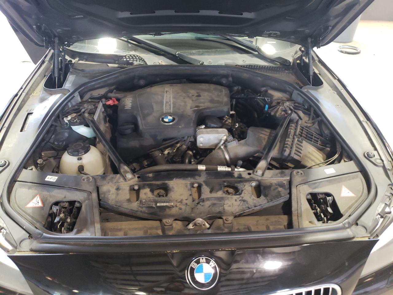 Photo 10 VIN: WBAXH5C56CDW02049 - BMW 5ER 