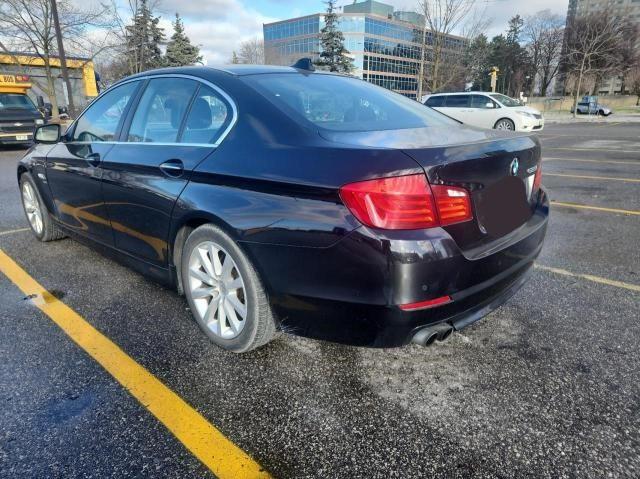 Photo 2 VIN: WBAXH5C56CDW02942 - BMW 5 SERIES 