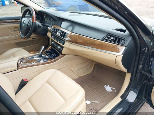 Photo 4 VIN: WBAXH5C56CDW03833 - BMW 528I 