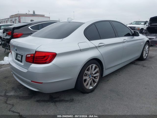 Photo 3 VIN: WBAXH5C56CDW04464 - BMW 528I 