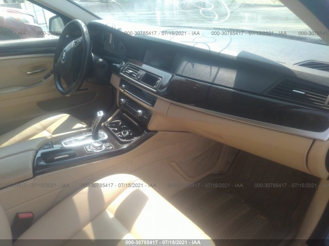 Photo 4 VIN: WBAXH5C56CDW04528 - BMW 5 