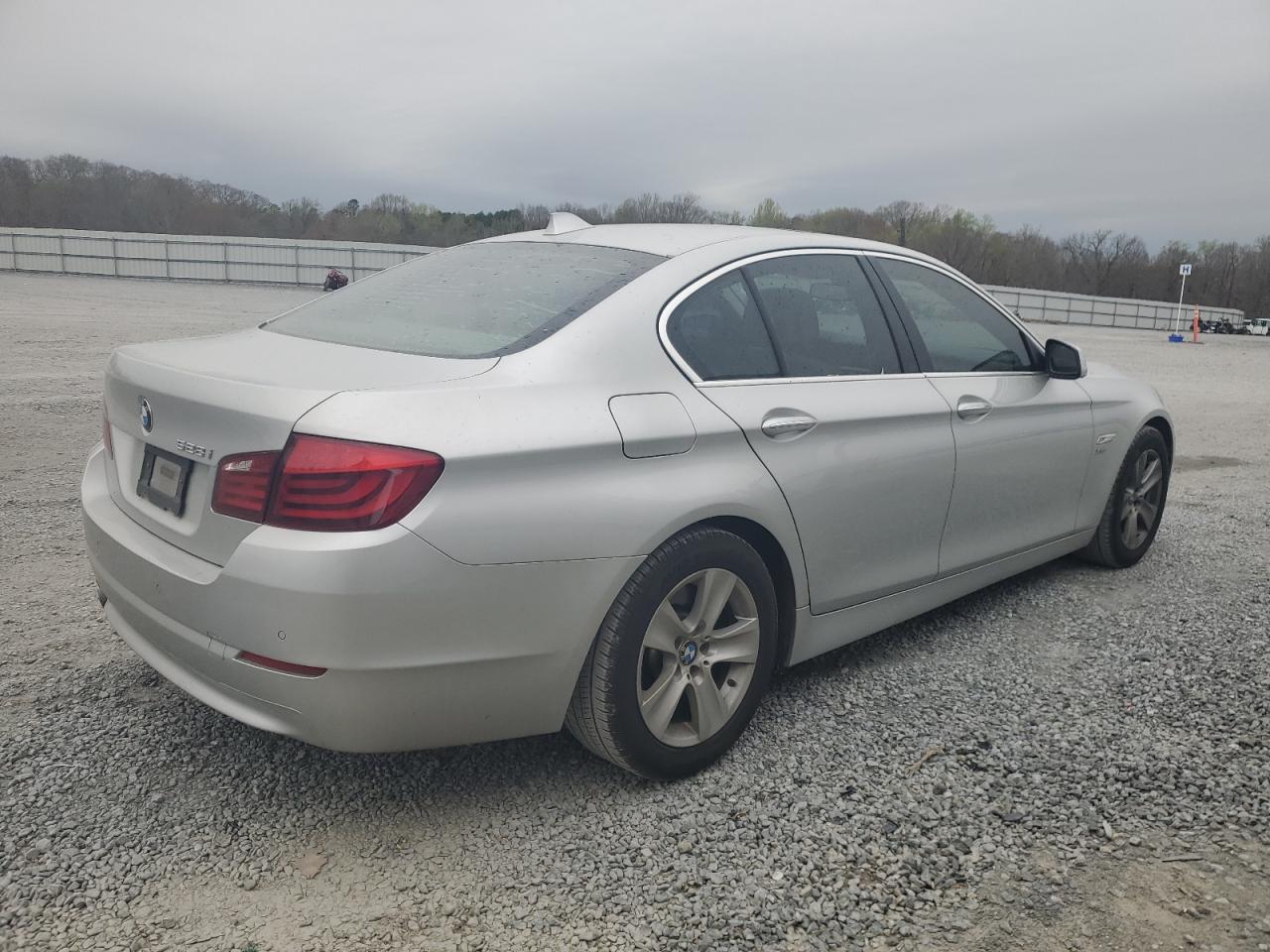 Photo 3 VIN: WBAXH5C56CDW05596 - BMW 5ER 