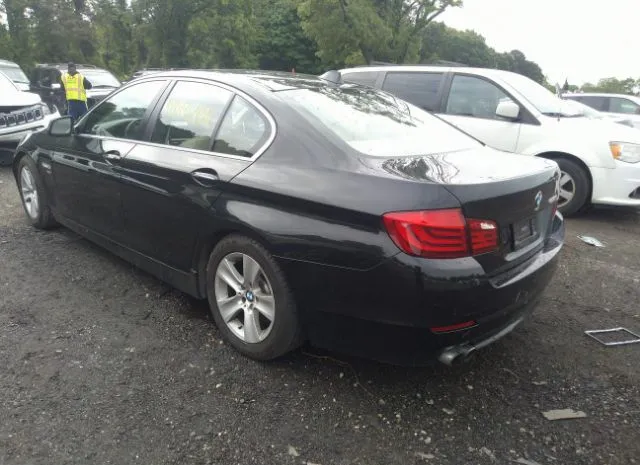 Photo 2 VIN: WBAXH5C56CDW10412 - BMW 5 SERIES 