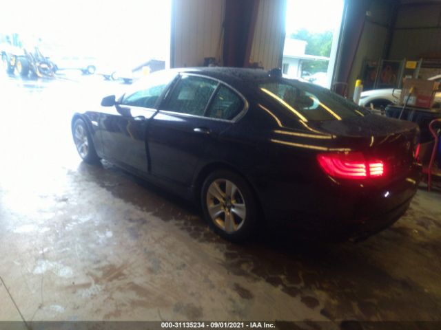 Photo 2 VIN: WBAXH5C56DD112213 - BMW 528 