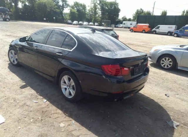 Photo 2 VIN: WBAXH5C56DD113975 - BMW 5 SERIES 