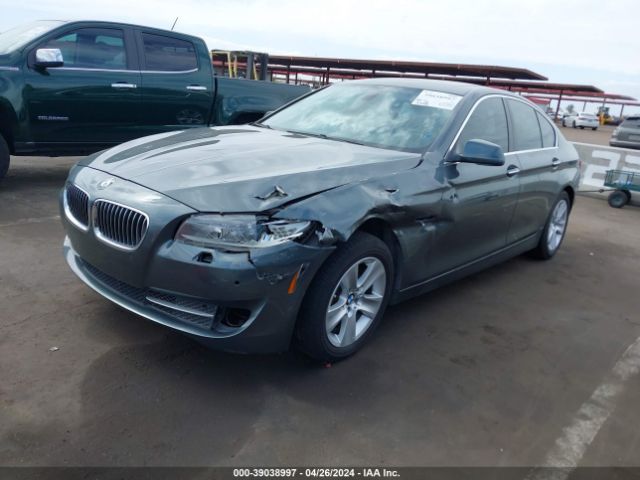 Photo 1 VIN: WBAXH5C57CDW03632 - BMW 528 