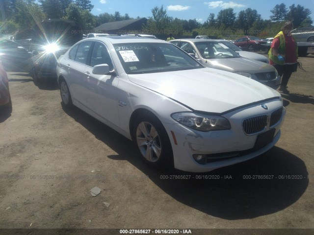 Photo 0 VIN: WBAXH5C57CDW08913 - BMW 528 