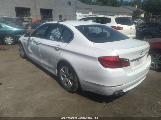 Photo 2 VIN: WBAXH5C57CDW08913 - BMW 528 