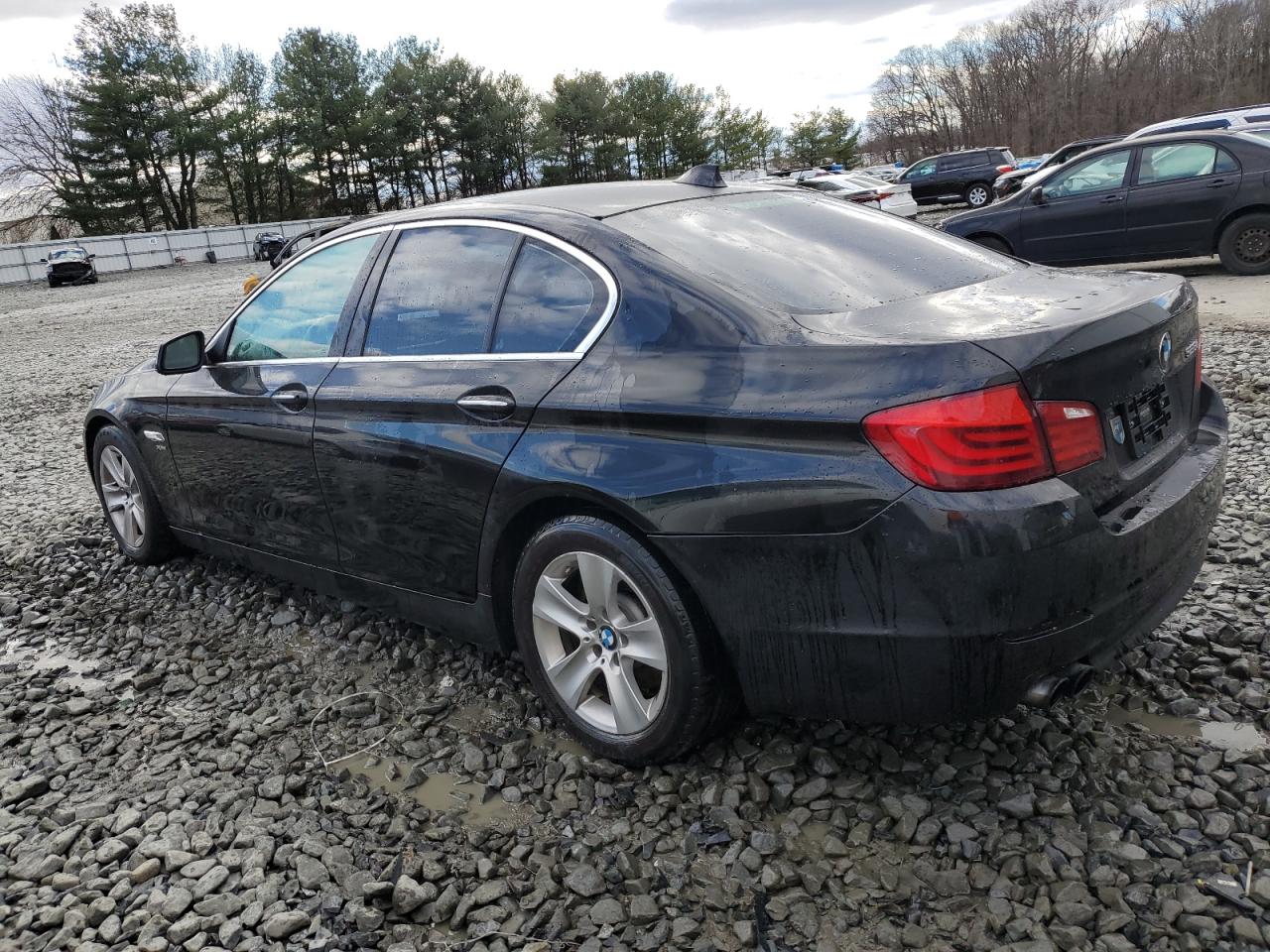 Photo 1 VIN: WBAXH5C57CDW10497 - BMW 528 