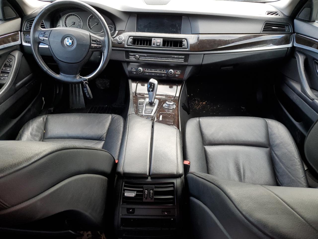 Photo 7 VIN: WBAXH5C57CDW10497 - BMW 528 