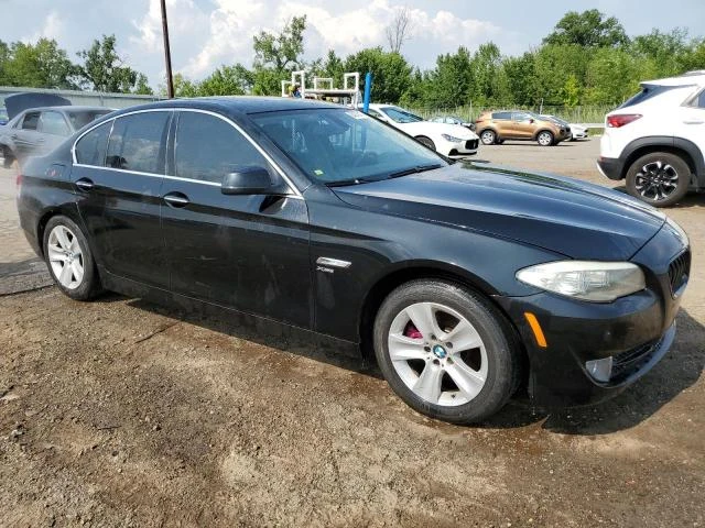 Photo 3 VIN: WBAXH5C58CDW02179 - BMW 528 XI 