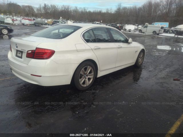 Photo 3 VIN: WBAXH5C58CDW06359 - BMW 5 