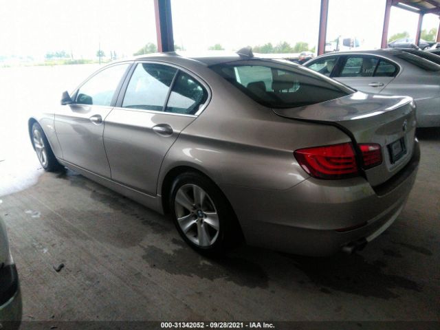 Photo 2 VIN: WBAXH5C58CDW06992 - BMW 5 