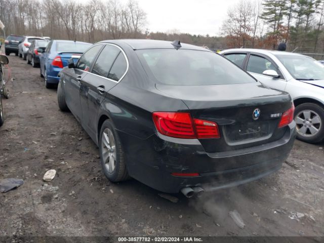 Photo 2 VIN: WBAXH5C59CC594986 - BMW 528I 