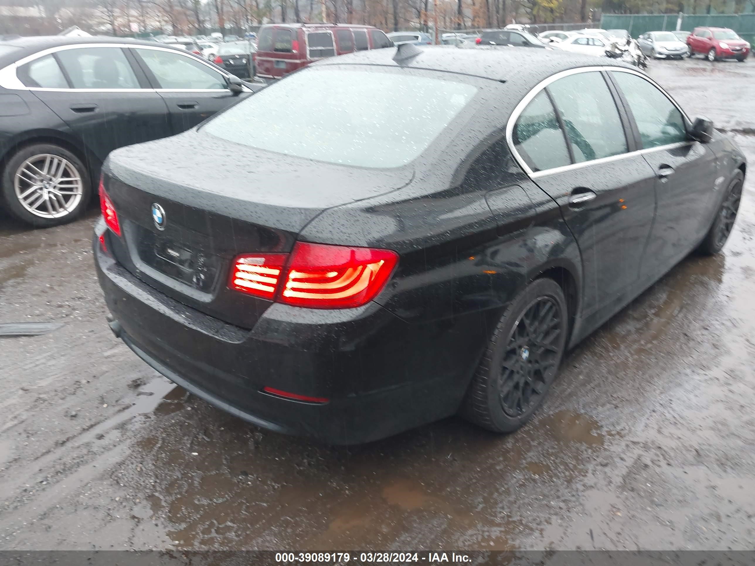 Photo 3 VIN: WBAXH5C59CDW02272 - BMW 5ER 