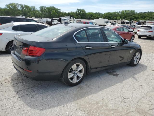 Photo 2 VIN: WBAXH5C59CDW08847 - BMW 5 SERIES 