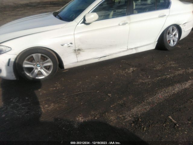 Photo 5 VIN: WBAXH5C59CDW09366 - BMW 528I 